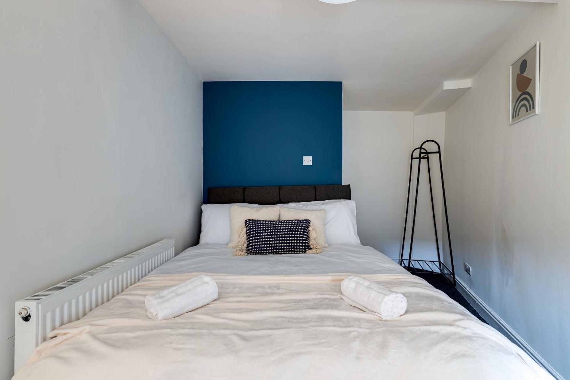شقة Queens Cabin - Near South Bay Beach سكرابورو المظهر الخارجي الصورة